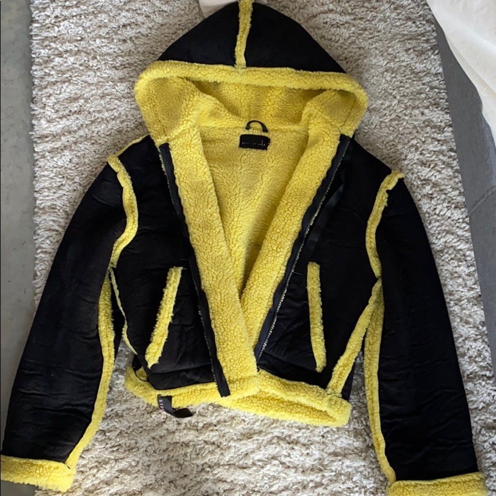 Story of Lola coat